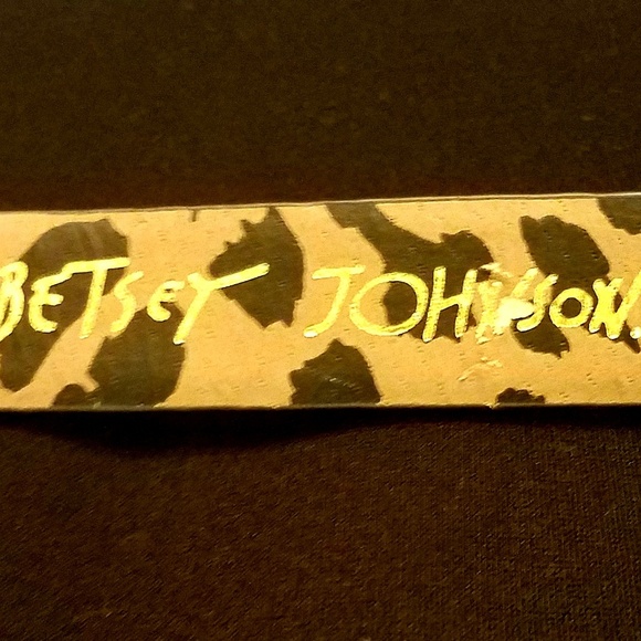 BetseyJohnson Metal Bow Belt - Picture 5 of 6